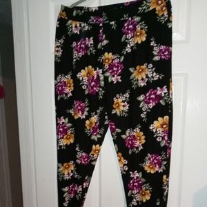 (NWOT) Printed Leggings
